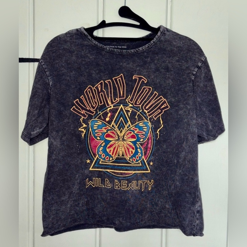 Graphic Cropped Tee with Butterfly Design size S